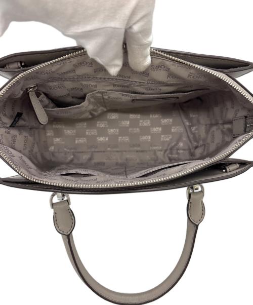 MICHAEL KORS（マイケルコース）MICHAEL KORS (マイケルコース) 2WAYショルダーバッグ グレーの古着・服飾アイテム