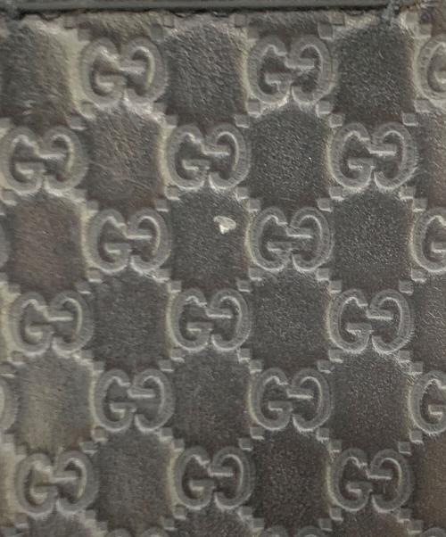 GUCCI（グッチ）GUCCI (グッチ) 2つ折り財布 ブラックの古着・服飾アイテム