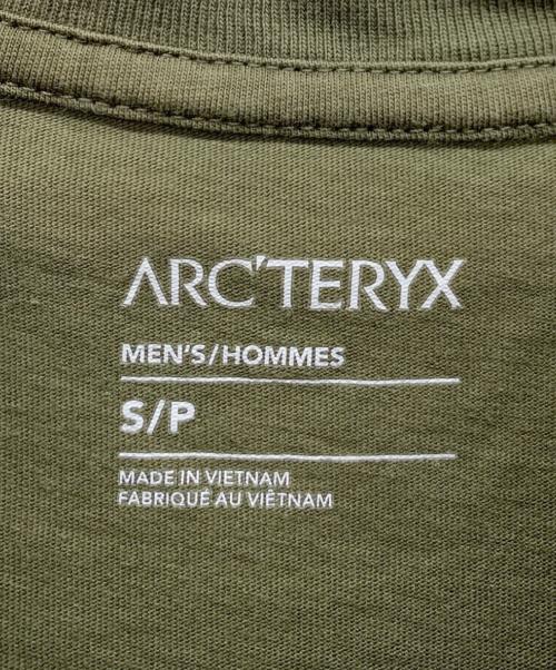 ARC'TERYX（アークテリクス）ARC'TERYX (アークテリクス) エンブレムTシャツ グリーン サイズ:Sの古着・服飾アイテム
