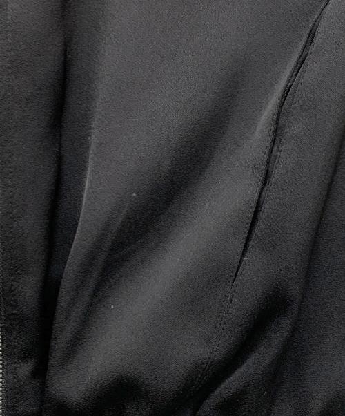 Karl Lagerfeld（カール ラガーフェルド）Karl Lagerfeld (カール ラガーフェルド) ジップアッププリーツドッキングワンピース ブラック×ホワイト サイズ:胸囲85の古着・服飾アイテム