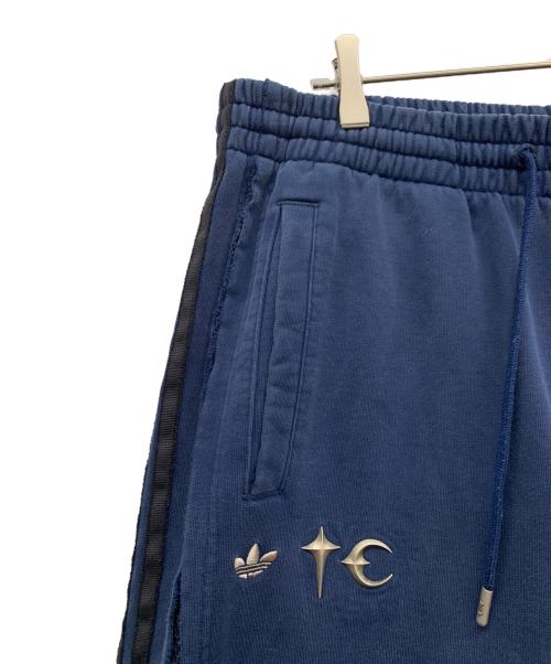 adidas（アディダス）adidas (アディダス) THUG CLUB (サグ クラブ) トラックパンツ ブルー×ブラック サイズ:J 2XLの古着・服飾アイテム