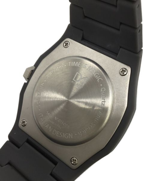 D1 MILANO（ディーワン ミラノ）D1 MILANO (ディーワン ミラノ) 腕時計の古着・服飾アイテム