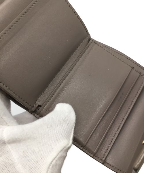 CELINE（セリーヌ）CELINE (セリーヌ) 3つ折り財布 ベージュ サイズ:-の古着・服飾アイテム