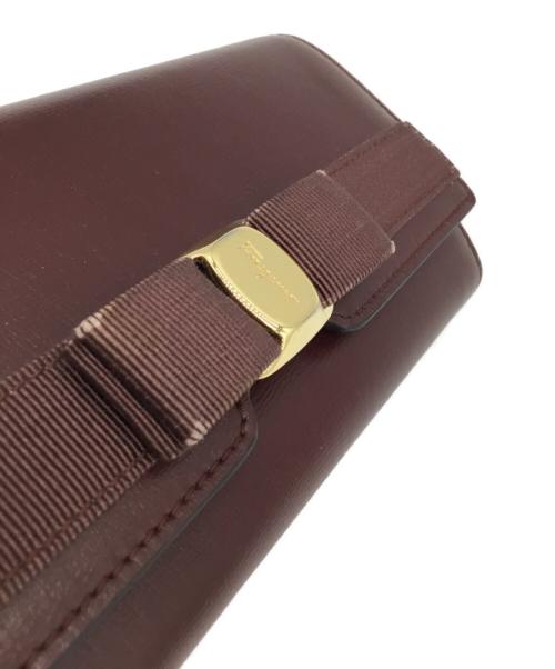 Salvatore Ferragamo（サルヴァトーレ フェラガモ）Salvatore Ferragamo (サルヴァトーレ フェラガモ) 長財布 ボルドーの古着・服飾アイテム