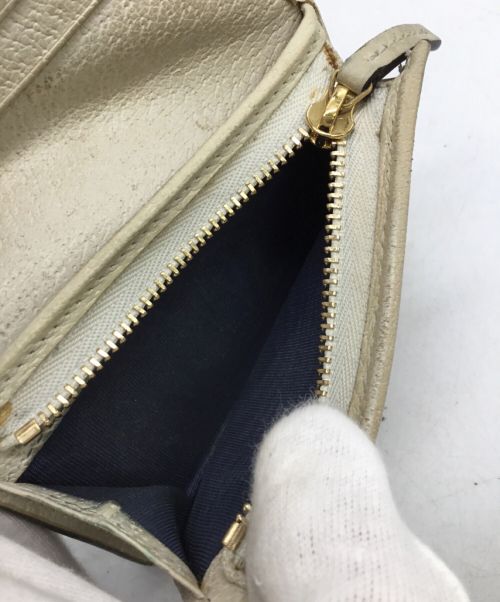 GUCCI（グッチ）GUCCI (グッチ) 2つ折り財布 ベージュの古着・服飾アイテム
