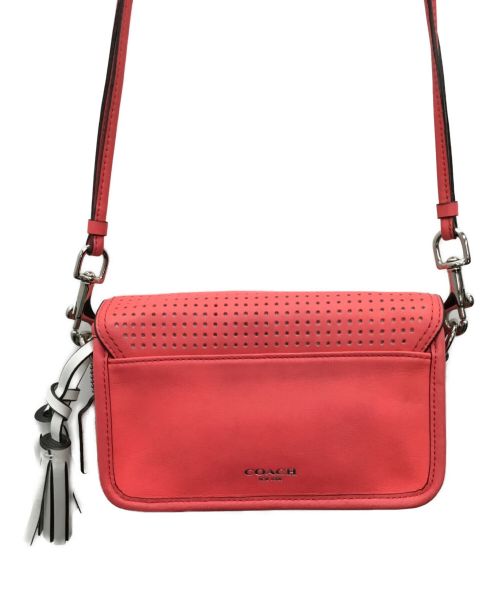 COACH（コーチ）COACH (コーチ) パンチングショルダーバッグ ショッキングピンクの古着・服飾アイテム