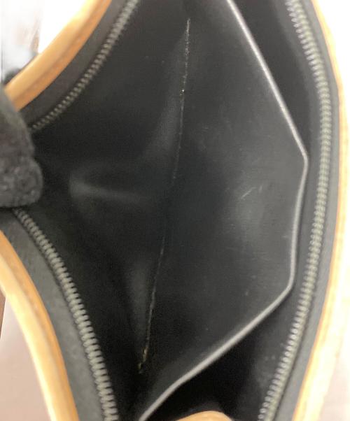 FENDI（フェンディ）FENDI (フェンディ) ポーチ ズッカ柄 サイズ:実寸サイズにご確認ください。の古着・服飾アイテム