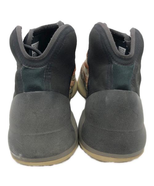 adidas（アディダス）adidas (アディダス) YEEZY QUANTUM 