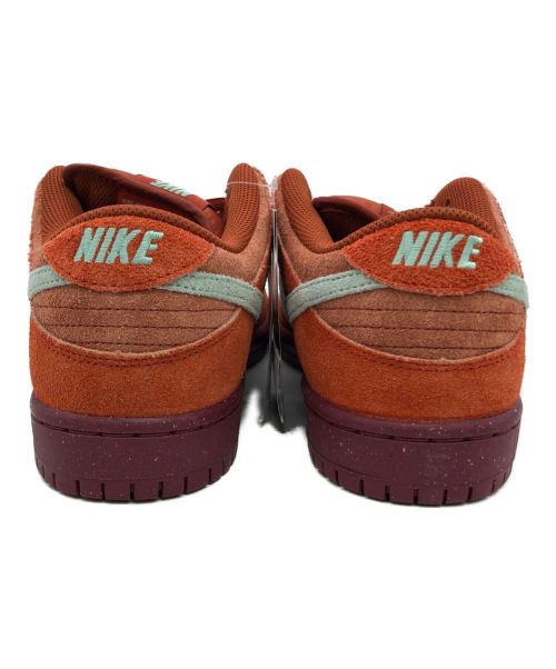 NIKE（ナイキ）NIKE (ナイキ) SB DUNK LOW PRO PREMIUM ミスティック レッド サイズ:26.5 未使用品の古着・服飾アイテム