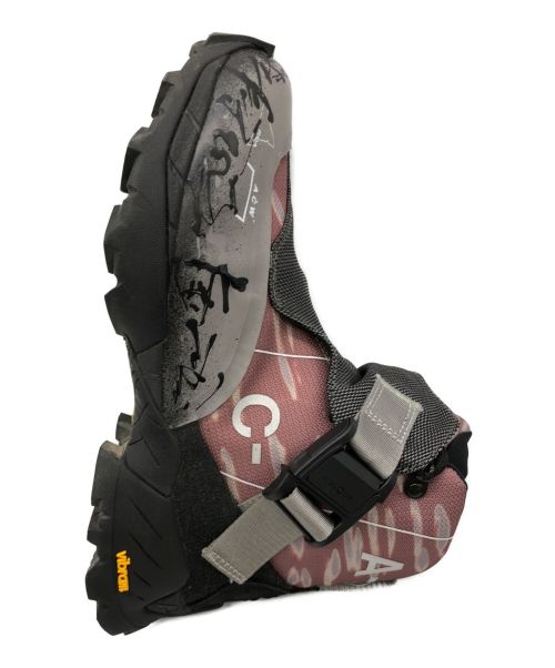 A-COLD-WALL（ア・コールド・ウォール）A-COLD-WALL (ア・コールド・ウォール) ROA Andreas ブーツ レッド×グレー サイズ:40の古着・服飾アイテム