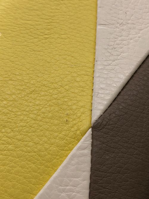 Marc by Marc Jacobs（マークバイマークジェイコブス）Marc by Marc Jacobs (マークバイマークジェイコブス) 長財布 イエロー×ブラウンの古着・服飾アイテム