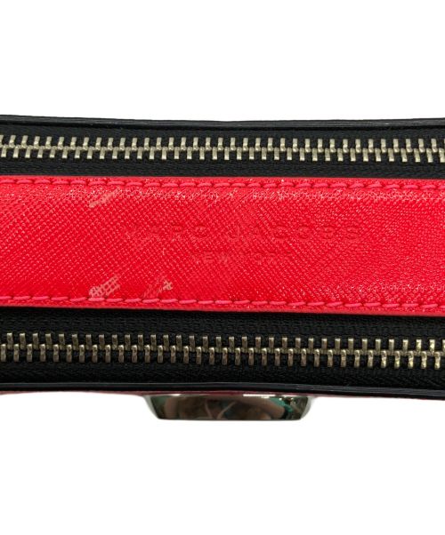 Marc by Marc Jacobs（マークバイマークジェイコブス）Marc by Marc Jacobs (マークバイマークジェイコブス) スナップショット ショッキングピンクの古着・服飾アイテム