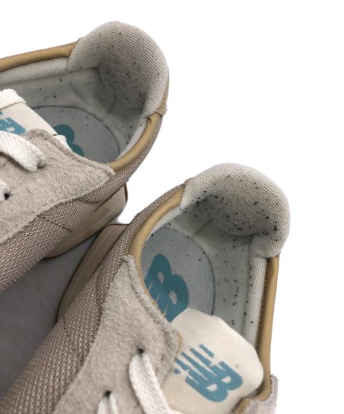 NEW BALANCE（ニューバランス）NEW BALANCE (ニューバランス) MS327RE ベージュ サイズ:27.0の古着・服飾アイテム