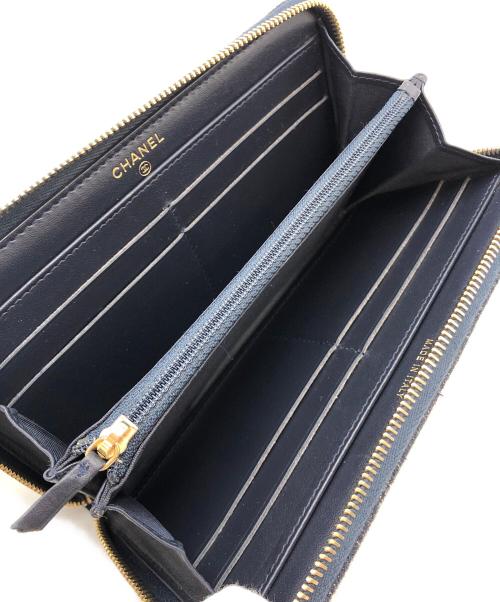 CHANEL（シャネル）CHANEL (シャネル) ラウンドファスナー財布 ネイビーの古着・服飾アイテム