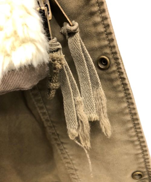 AKM（エーケーエム）AKM (エーケーエム) ミリタリージャケット カーキ サイズ:Mの古着・服飾アイテム