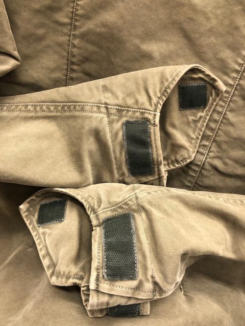 AKM（エーケーエム）AKM (エーケーエム) ミリタリージャケット カーキ サイズ:Mの古着・服飾アイテム