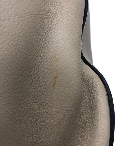 LOEWE（ロエベ）LOEWE (ロエベ) バッグ ベージュの古着・服飾アイテム