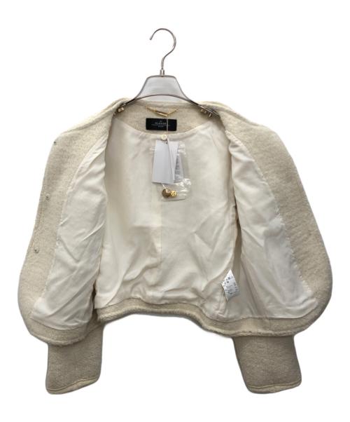 THE CLASSE DoCLASSE（ザクラス ドゥクラッセ）THE CLASSE DoCLASSE (ザクラス ドゥクラッセ) ノーカラージャケット ベージュ サイズ:11 未使用品の古着・服飾アイテム