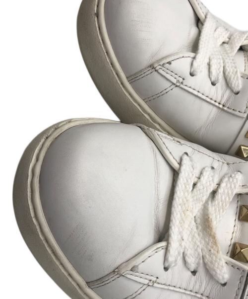 VALENTINO GARAVANI（ヴァレンティノ・ガラヴァーニ）VALENTINO GARAVANI (ヴァレンティノ・ガラヴァーニ) スニーカー ホワイト サイズ:39 1/2の古着・服飾アイテム