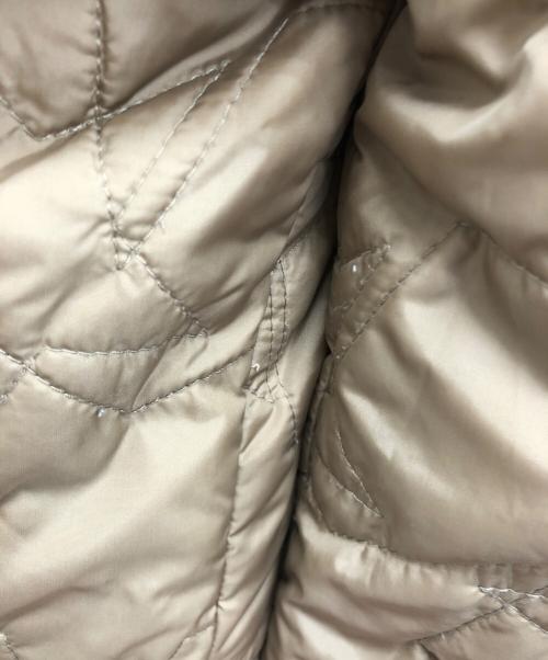 H.A.K（ハク）H.A.K (ハク) ROYAL NAVY (ロイヤルネイビー) ボア＆ナイロンスターキルティングリバーシブルブルゾン ベージュ サイズ:1の古着・服飾アイテム