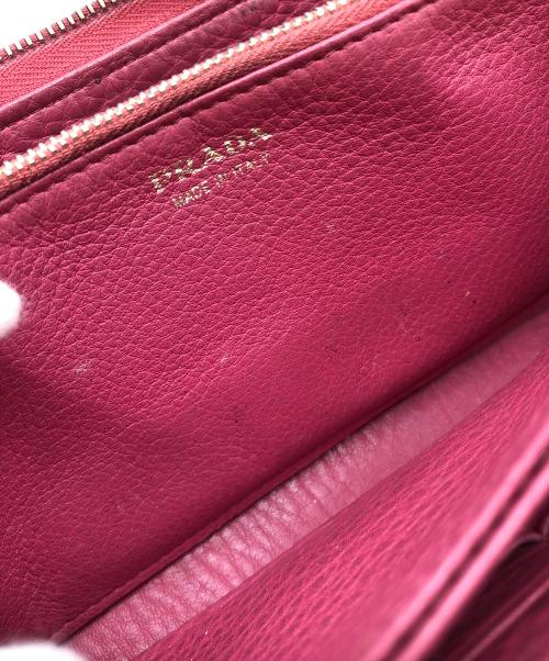 PRADA（プラダ）PRADA (プラダ) ラウンドファスナー財布の古着・服飾アイテム