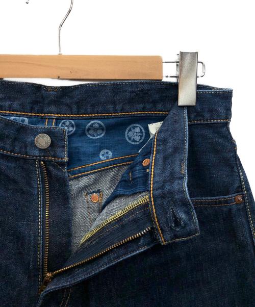 MOMOTARO JEANS（桃太郎ジーンズ）MOMOTARO JEANS (桃太郎ジーンズ) 銅丹レガシィブルー・クラシックストレートデニム ネイビー サイズ:W33の古着・服飾アイテム