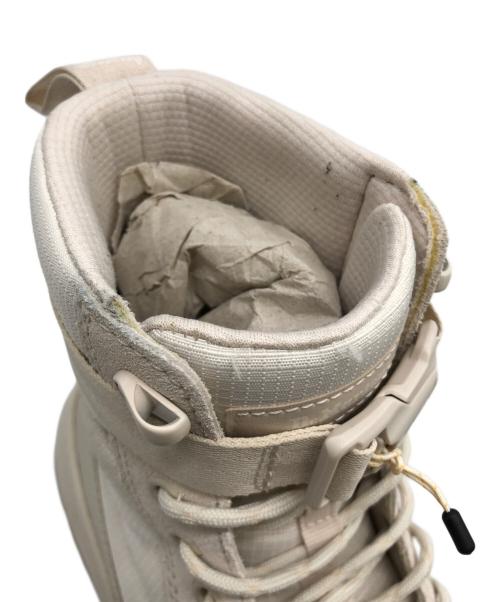 Dr.Martens（ドクターマーチン）Dr.Martens (ドクターマーチン) ブーツ ベージュ サイズ:27.0の古着・服飾アイテム