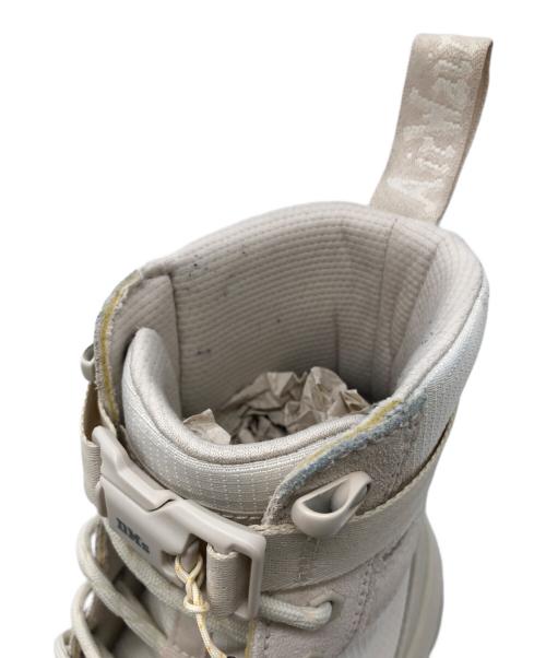 Dr.Martens（ドクターマーチン）Dr.Martens (ドクターマーチン) ブーツ ベージュ サイズ:27.0の古着・服飾アイテム