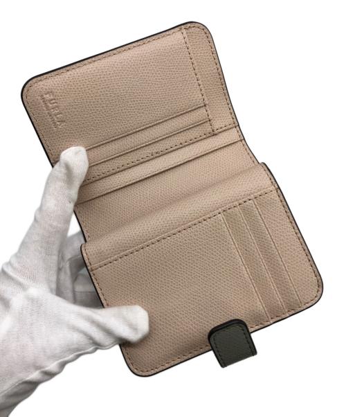 FURLA（フルラ）FURLA (フルラ) カメリア コンパクトウォレット Sの古着・服飾アイテム