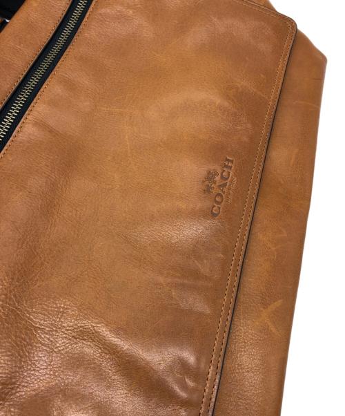 COACH（コーチ）COACH (コーチ) メッセンジャーバッグ ブラウンの古着・服飾アイテム