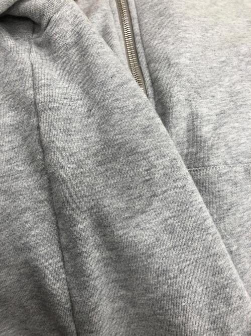 MONCLER（モンクレール）MONCLER (モンクレール) ジップパーカー グレー サイズ:Mの古着・服飾アイテム