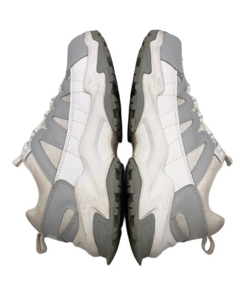 THE NORTH FACE（ザ ノース フェイス）THE NORTH FACE (ザ ノース フェイス) スニーカー ホワイト×グレー サイズ:27.0の古着・服飾アイテム