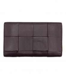 BOTTEGA VENETA（ボッテガベネタ）の古着「カセットジップアラウンドウォレット」｜ブラウン