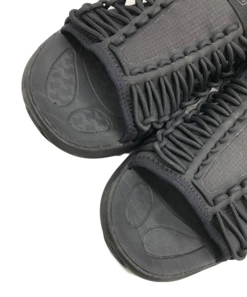 KEEN（キーン）KEEN (キーン) UNEEK SNK SLIDE ブラック サイズ:27.0の古着・服飾アイテム