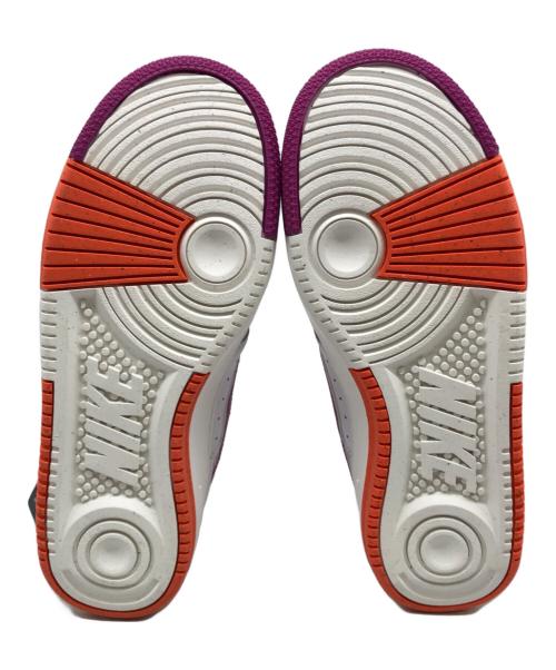 NIKE（ナイキ）NIKE (ナイキ) スニーカー ホワイト×パープル サイズ:24.5の古着・服飾アイテム