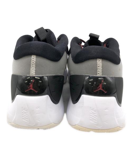 NIKE（ナイキ）NIKE (ナイキ) スニーカー ブラック×ホワイト サイズ:30.0cmの古着・服飾アイテム