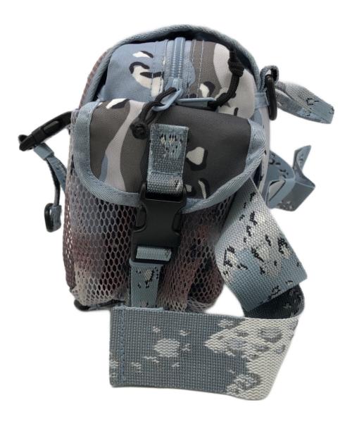 SUPREME（シュプリーム）Supreme (シュプリーム) ウエストバッグ スカイブルーの古着・服飾アイテム