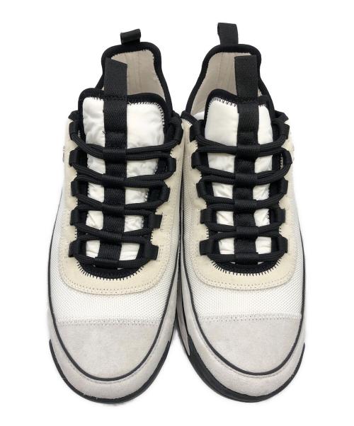 CHANEL（シャネル）CHANEL (シャネル) スニーカー アイボリー×ブラック サイズ:41の古着・服飾アイテム