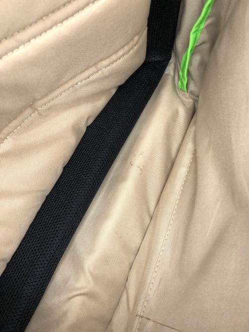 Incase（インケース）Incase (インケース) ショルダーバッグ グレーの古着・服飾アイテム