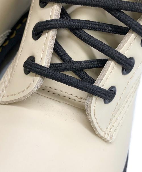 Dr.Martens（ドクターマーチン）Dr.Martens (ドクターマーチン) 8ホールブーツ アイボリー サイズ:EU37の古着・服飾アイテム