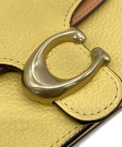 COACH（コーチ）COACH (コーチ) タビーチェーンクラッチ イエローの古着・服飾アイテム