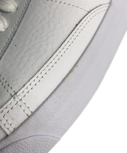 NIKE（ナイキ）NIKE (ナイキ) スニーカー アイボリー サイズ:26.0の古着・服飾アイテム