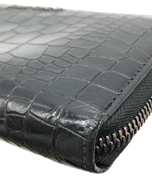 JIMMY CHOO（ジミーチュウ）JIMMY CHOO (ジミーチュウ) ラウンドファスナー型押し財布 ブラックの古着・服飾アイテム