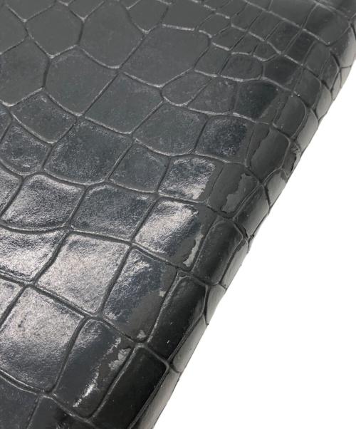 JIMMY CHOO（ジミーチュウ）JIMMY CHOO (ジミーチュウ) ラウンドファスナー型押し財布 ブラックの古着・服飾アイテム