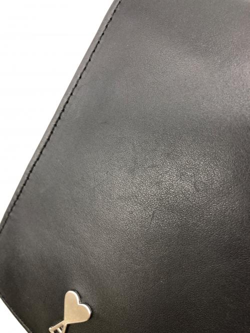 AMI PARIS（アミ パリス）AMI PARIS (アミ パリス) アコーディオンミニショルダーポーチ ブラックの古着・服飾アイテム