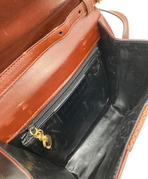 Salvatore Ferragamo（サルヴァトーレ フェラガモ）Salvatore Ferragamo (サルヴァトーレ フェラガモ) ショルダーバッグ ボルドーの古着・服飾アイテム
