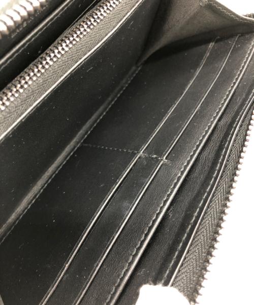 JIMMY CHOO（ジミーチュウ）JIMMY CHOO (ジミーチュウ) スタッズラウンドファスナー財布 ブルーの古着・服飾アイテム