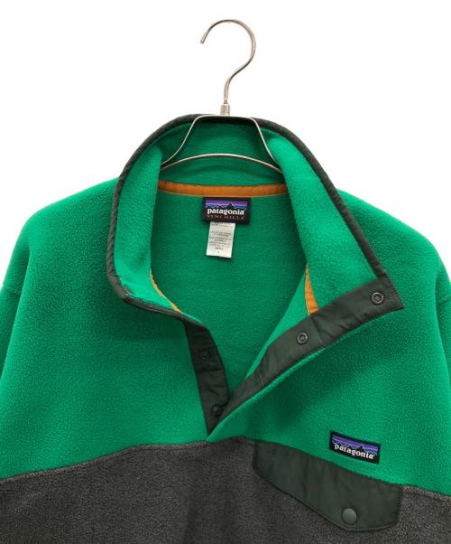 Patagonia（パタゴニア）Patagonia (パタゴニア) シンチラスナップフリースジャケット グリーン×グレー サイズ:Sの古着・服飾アイテム
