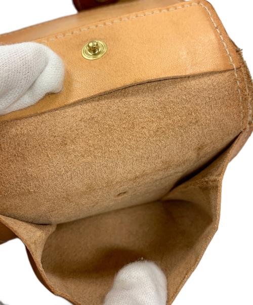 IL BISONTE（イル ビゾンテ）IL BISONTE (イル ビゾンテ) 2つ折り財布 ブラウン サイズ:実寸サイズにてご確認ください。の古着・服飾アイテム