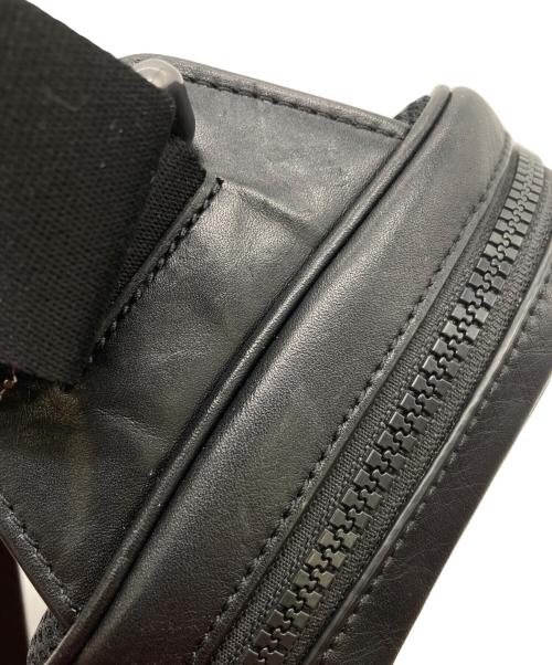 COACH（コーチ）COACH (コーチ) レーサー スリングパック ブラウン×ブラックの古着・服飾アイテム